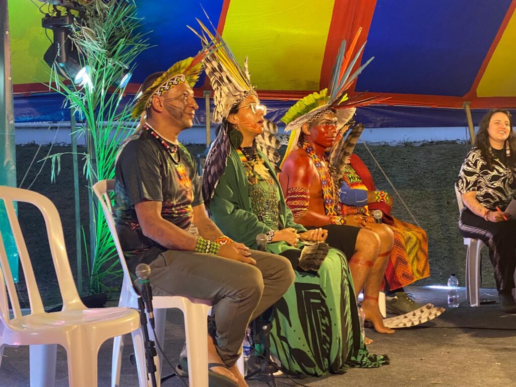 Makairy Fulni-ô, Daiara Tukano, and Rasu Yawanawá at the round of conversations "Exploitation of Indigenous Traditions - Cultural Appropriation and the Use of Ayahuasca in an Urban Context”
