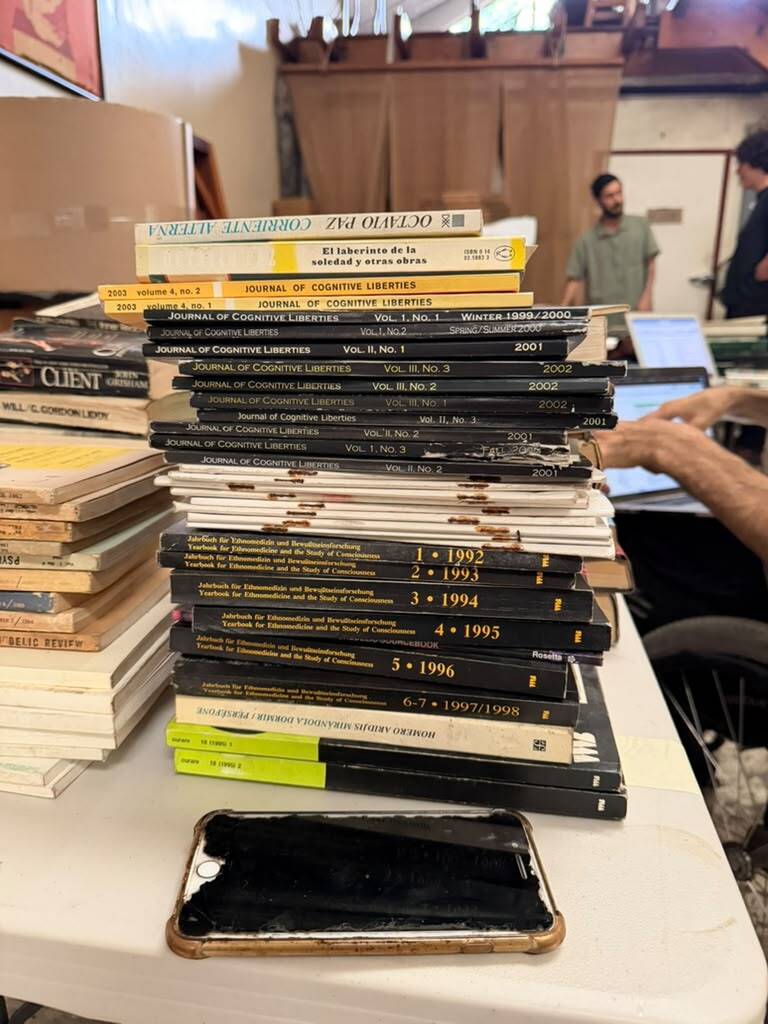 A glimpse into the transdisciplinary reading material meticulously preserved in Jonathan Ott's archive for decades